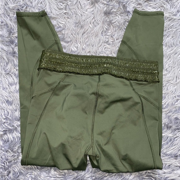 Athleta Green Leggings Size SP - Picture 3 of 3